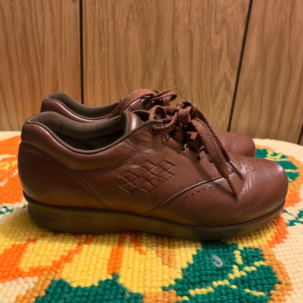 SAS Women's Free Time Athletic Shoe Sneaker Size 6.5 Leather